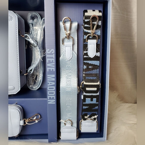 STEVE MADDEN blue glaze bevelyn limited edition gift set - Picture 3 of 5
